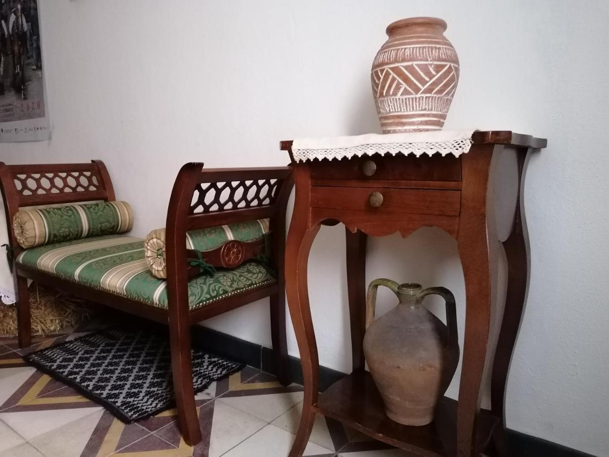 Deiana Bed & Breakfast Санту Лусурджу Екстериор снимка