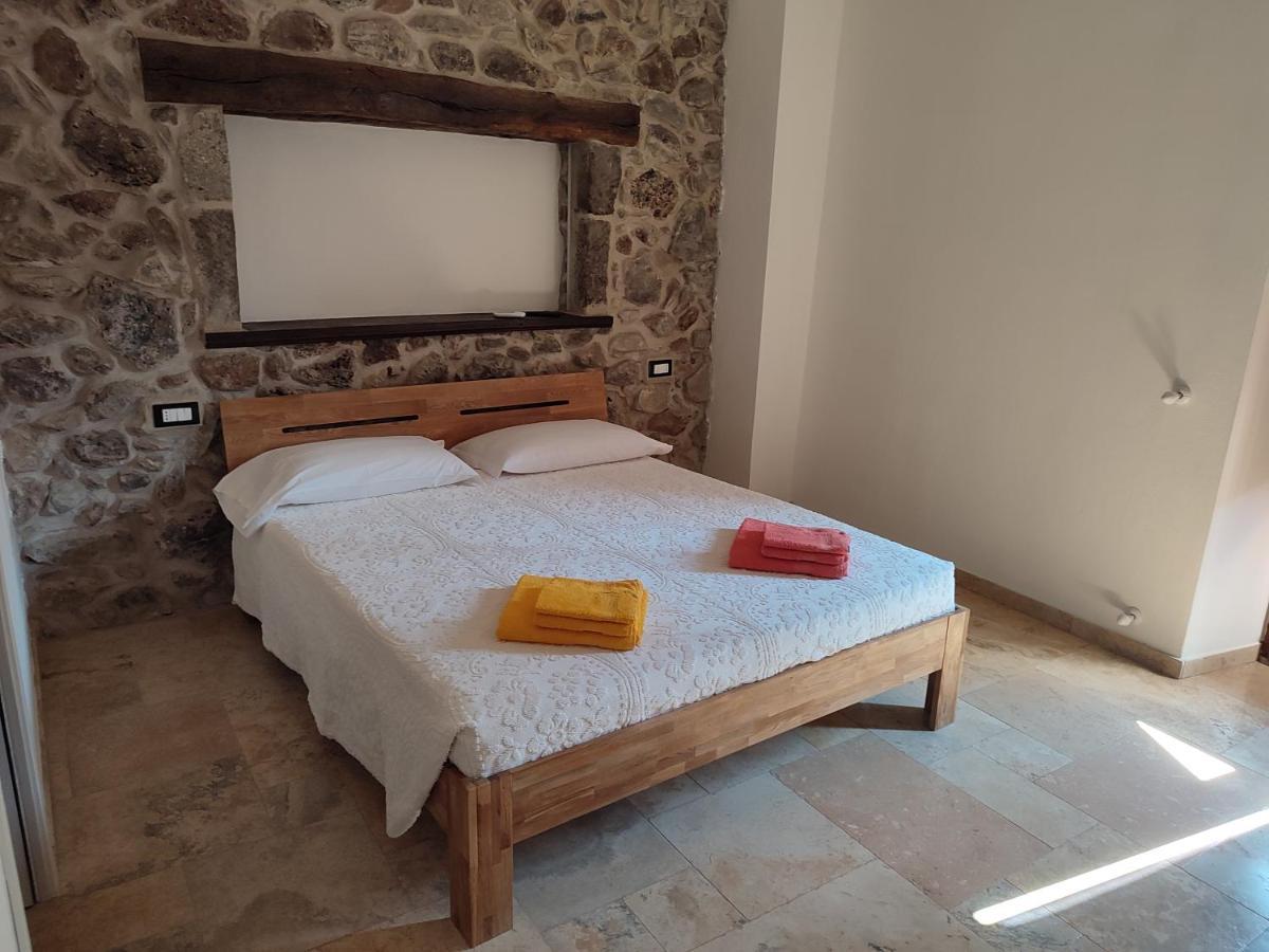 Deiana Bed & Breakfast Санту Лусурджу Екстериор снимка
