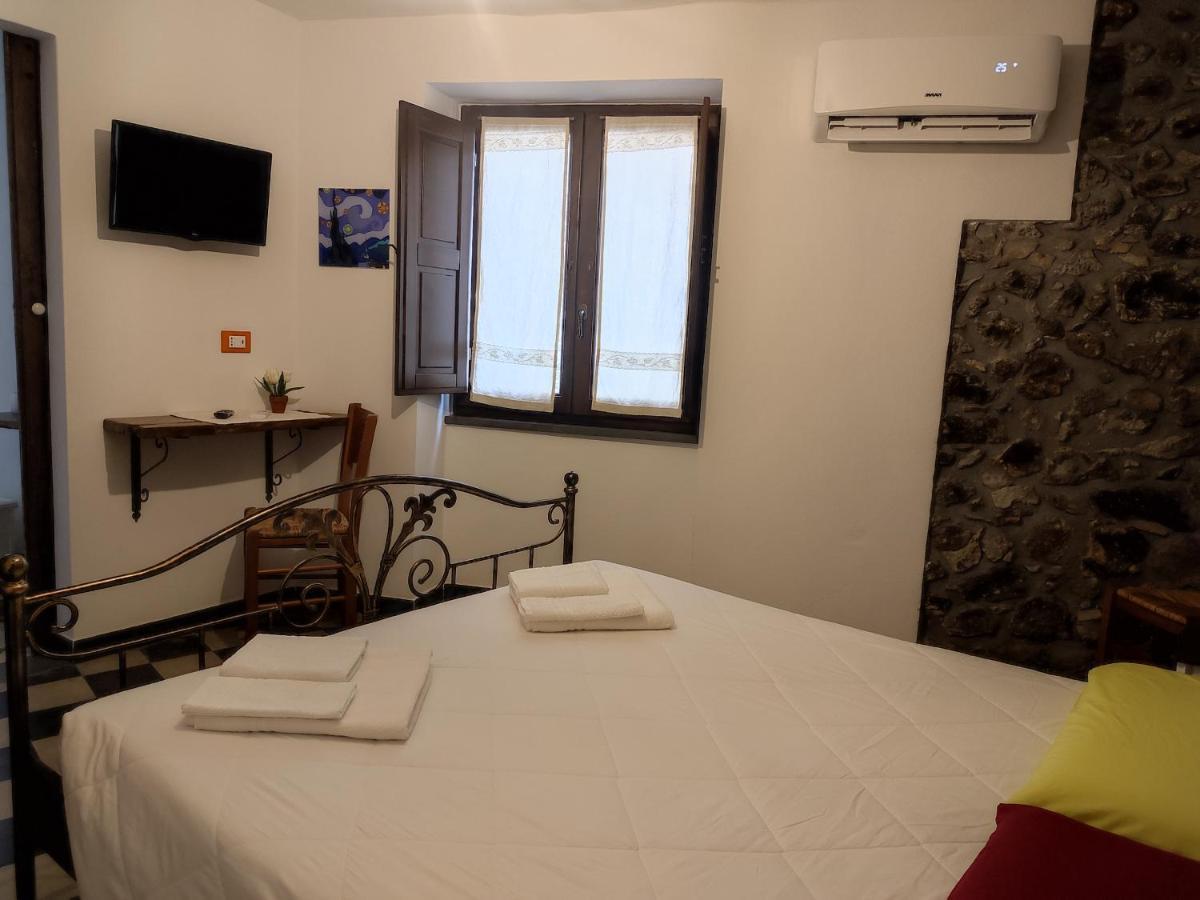 Deiana Bed & Breakfast Санту Лусурджу Екстериор снимка