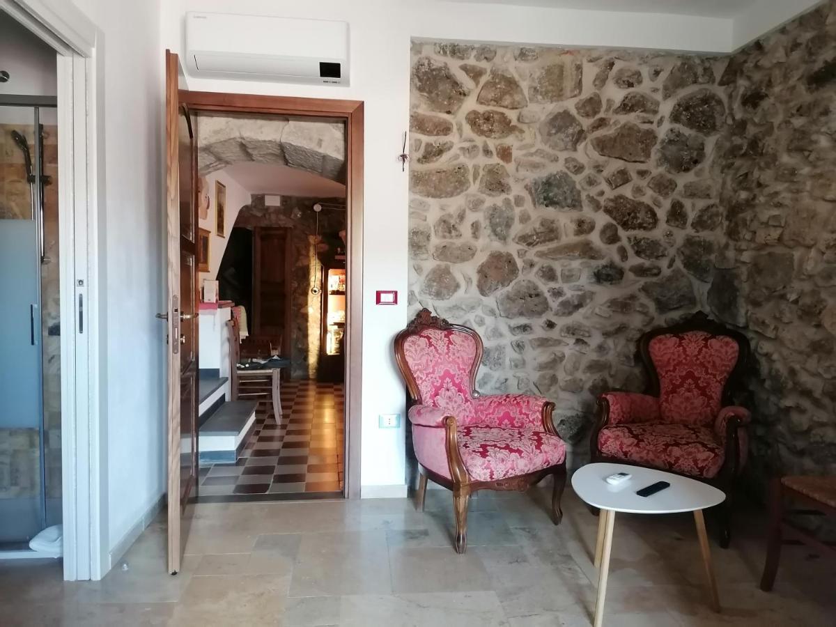 Deiana Bed & Breakfast Санту Лусурджу Екстериор снимка